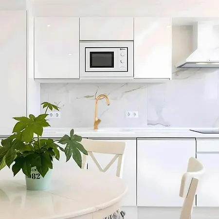 Lux Loft In Front Of The Port Apartment