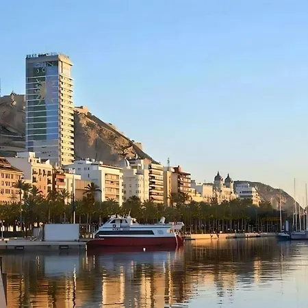 Lux Loft In Front Of The Port Apartment Alicante