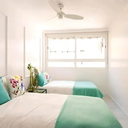 Lux Loft In Front Of The Port Apartment Alicante