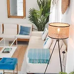 Lux Loft In Front Of The Port Apartmán